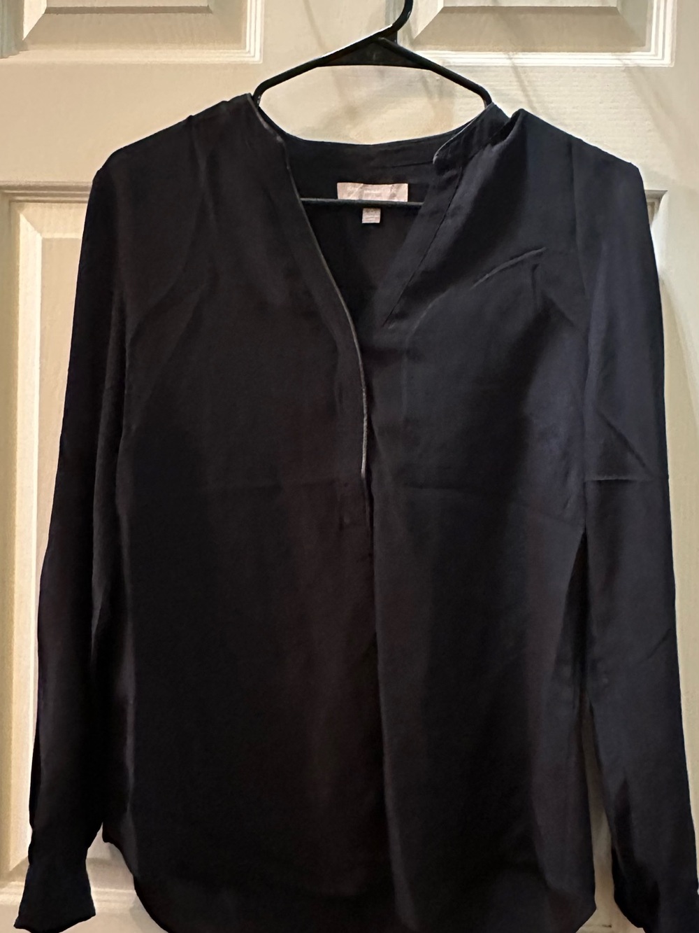 Banana Republic Black Long-Sleeve V-Neck Blouse